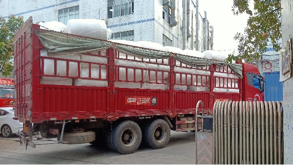 一吨ES热风棉可以做多少N95折叠口罩？