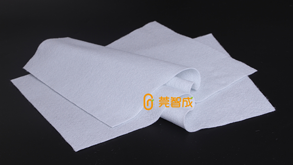 如何提高涤纶针刺无纺布强度？