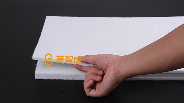 针刺过滤毡在什么温度下可以保持强力？