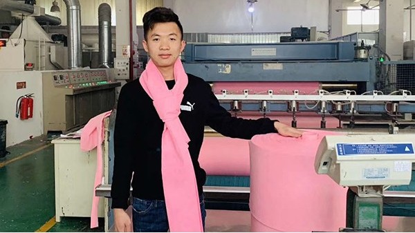 洗必净椰壳抹布贵一点，但还是很多人选择它