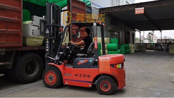 临近年底，涤纶短纤以何收尾？