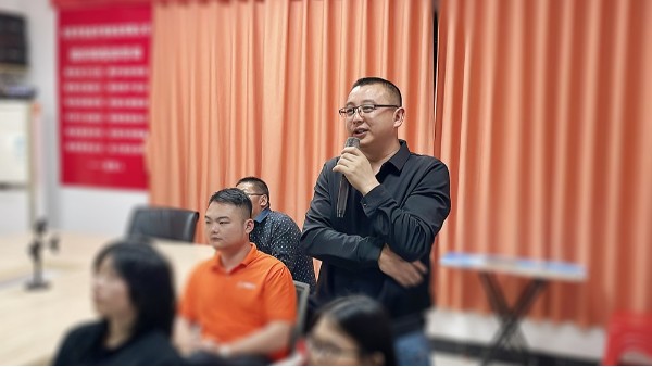 书香浸心灵，阅读拓视野——智成第311期读书会