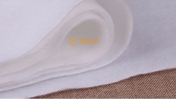 针刺无纺布工厂产品的优势在哪里呢？
