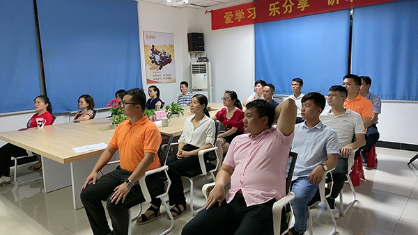 读书，需要热爱与坚持-宠物饮水机滤芯厂家